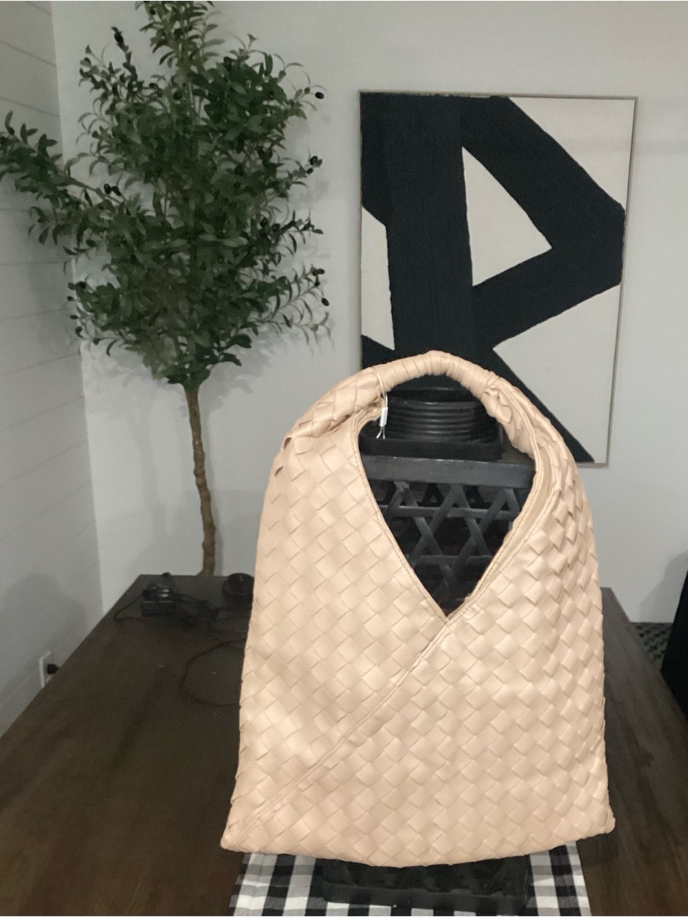 Moda Luxe Blush Woven Hobo Bag - Picture 2 of 7